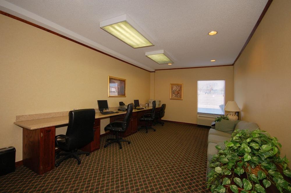 Ardmore Inn & Suites ארדמור מראה חיצוני תמונה