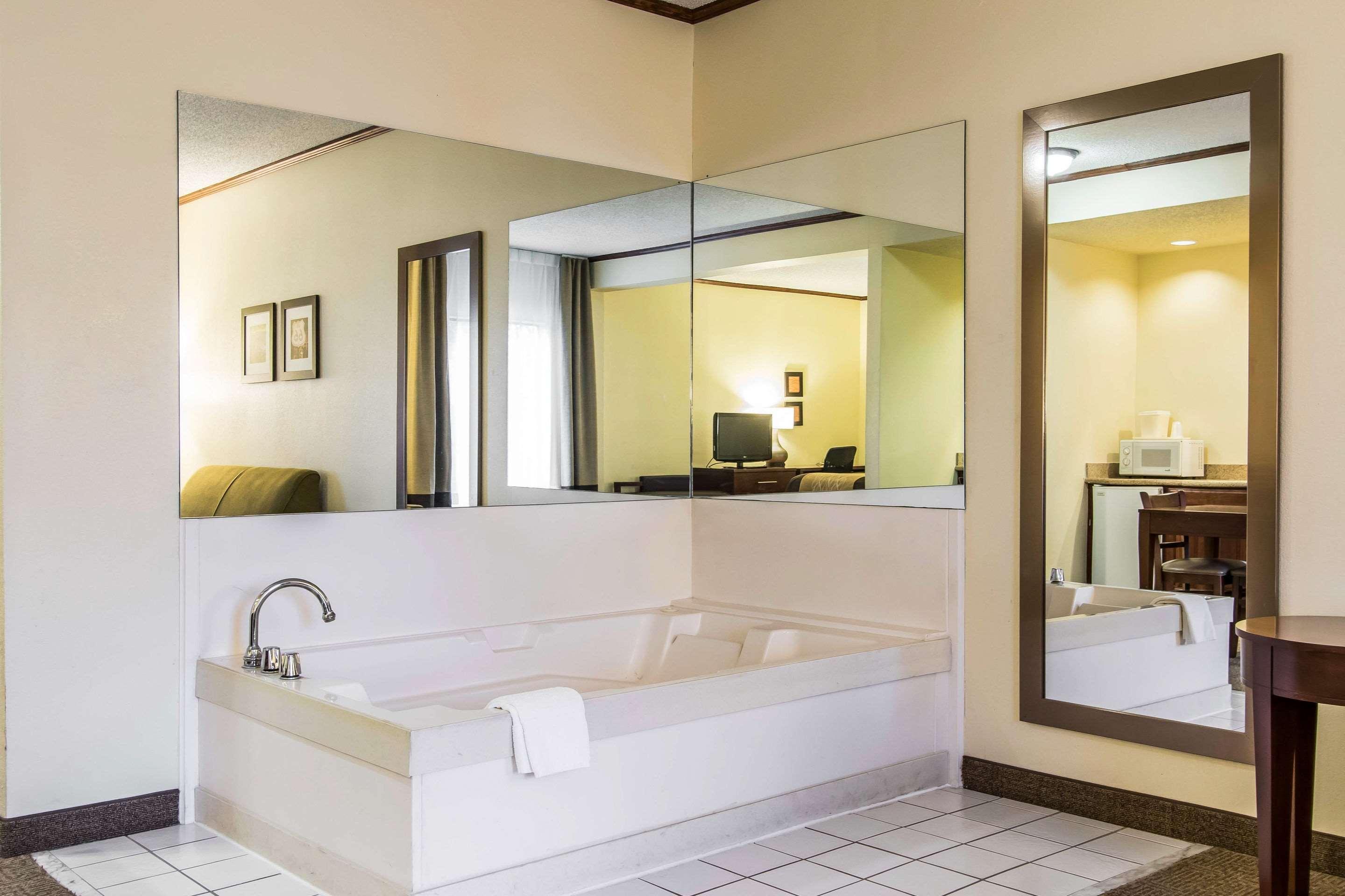 Ardmore Inn & Suites ארדמור מראה חיצוני תמונה