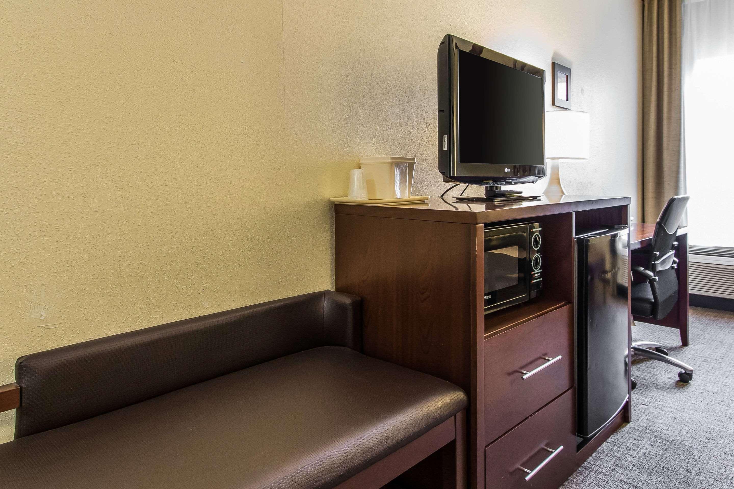 Ardmore Inn & Suites ארדמור מראה חיצוני תמונה
